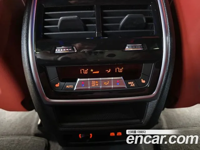 BMW XM G09 — Фото автомобиля 19