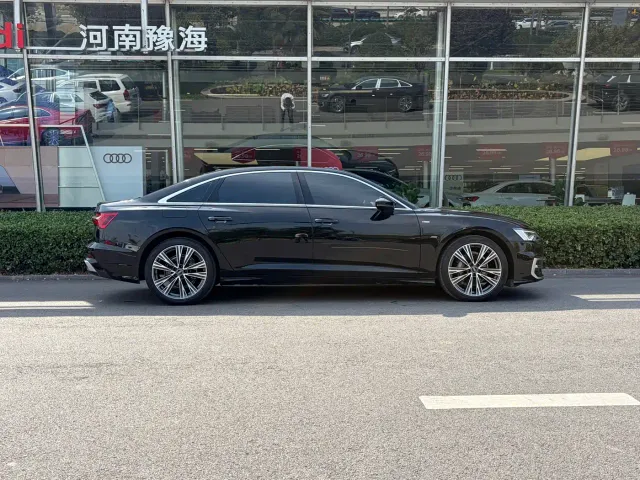 Audi A6L — Фото автомобиля 3