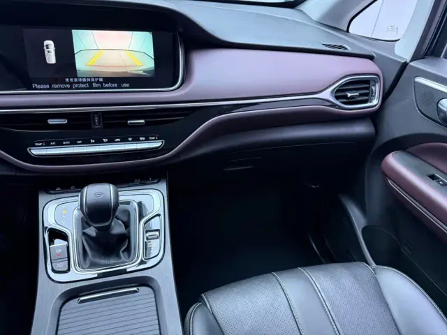 GAC Trumpchi M6 — Фото автомобиля 12