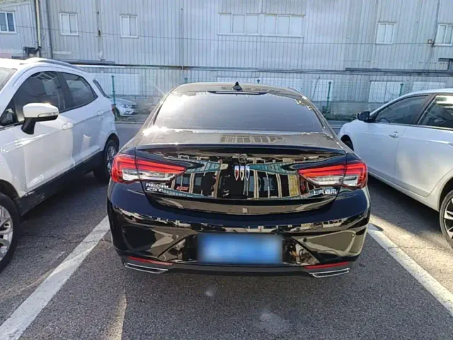 Buick Regal — Фото автомобиля 5