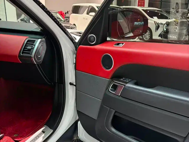 Land Rover Range Rover Sport — Фото автомобиля 14