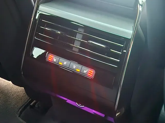 Land Rover Range Rover Sport — Фото автомобиля 21