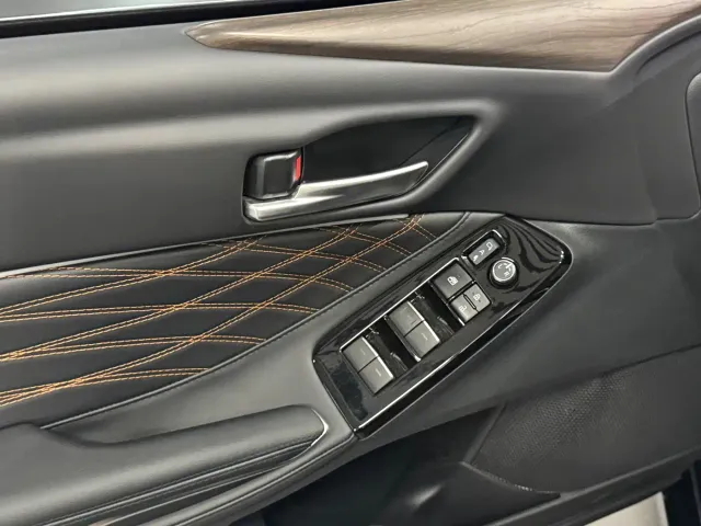 Toyota Avalon — Фото автомобиля 6