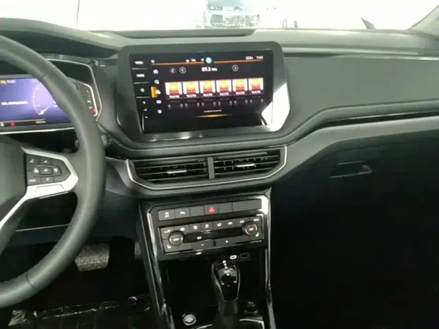 Volkswagen Tharu — Фото автомобиля 12