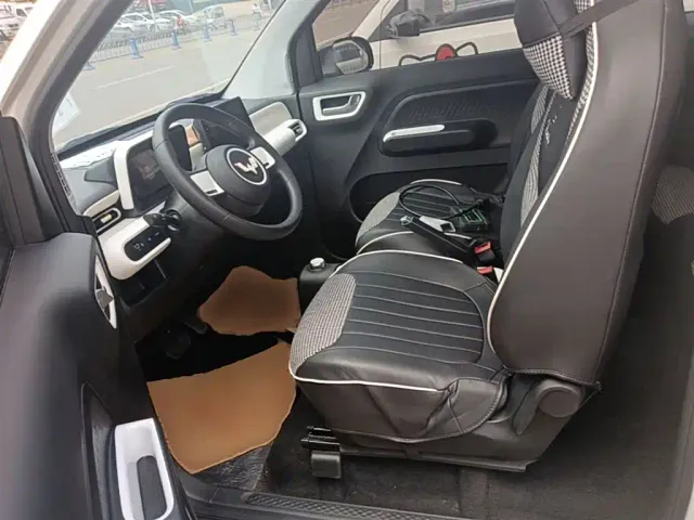 Wuling Hongguang Mini EV — Фото автомобиля 14