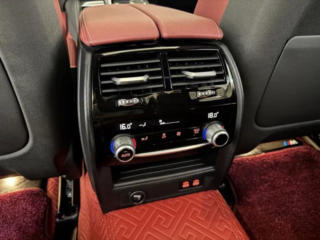 BMW 5 Series — Фото автомобиля 6