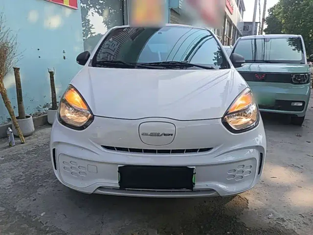 Roewe Clever — Фото автомобиля 2