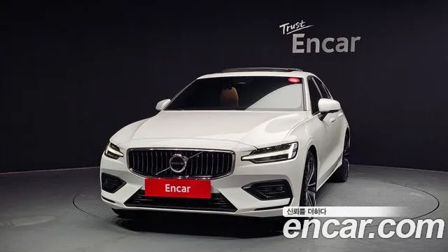 Вольво S60 S60 третьего поколения B5 Ultimate Bright — Фото автомобиля 3