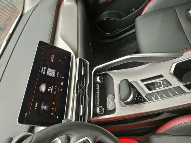 Geely Binyue — Фото автомобиля 11