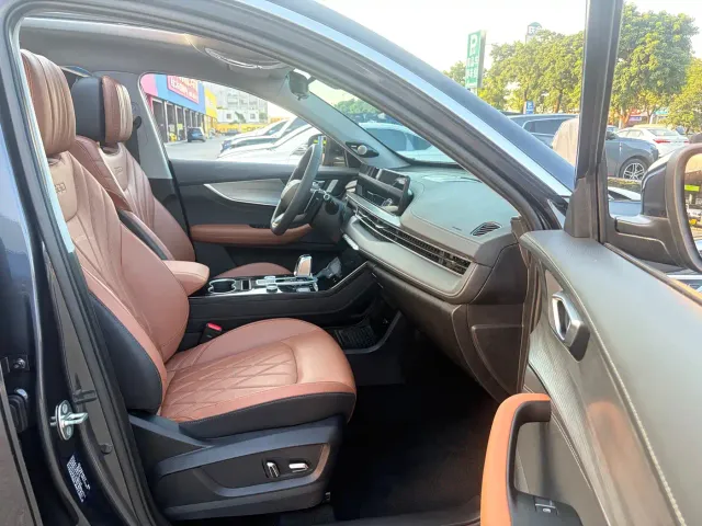 Chery Tiggo 8 PLUS — Фото автомобиля 16