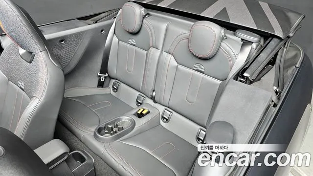 Mini Cooper Convertible — Фото автомобиля 26