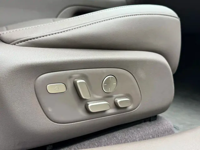 IM Motors LS6 — Фото автомобиля 7