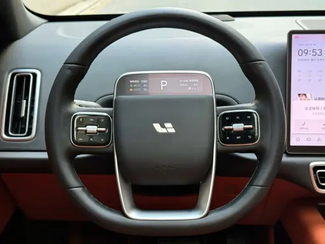 Li Auto L6 — Фото автомобиля 12
