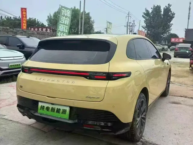 Leapmotor Lafa 5 — Фото автомобиля 8