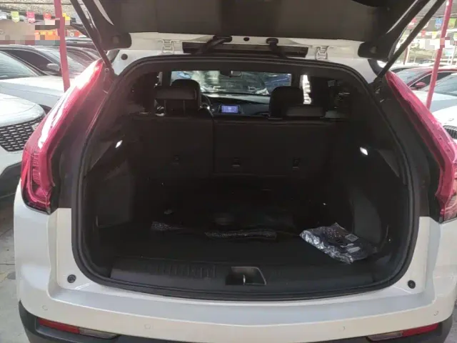 Cadillac XT4 — Фото автомобиля 18