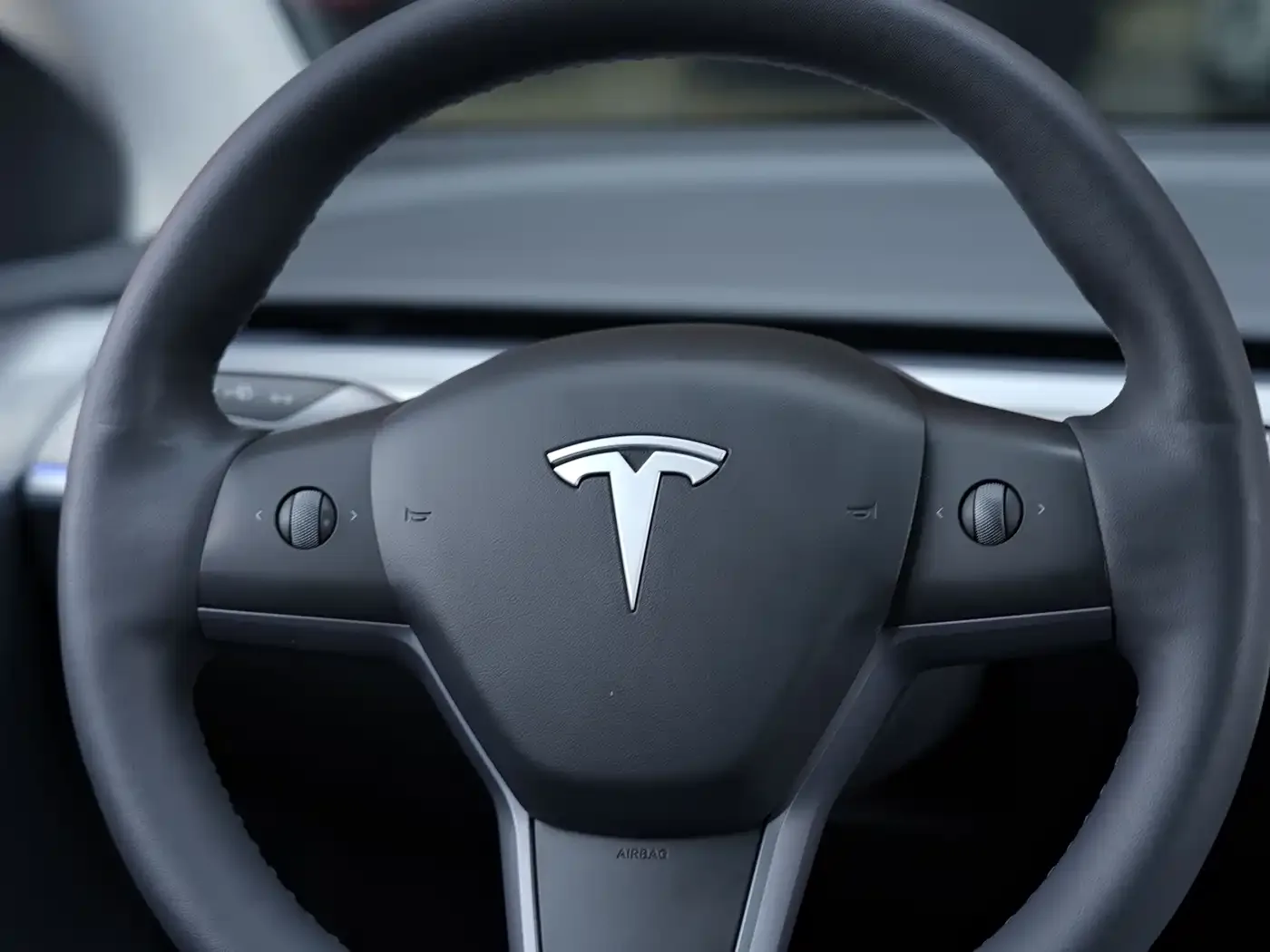Tesla Model Y 2023 Rear-Wheel Drive Edition — Фото автомобиля 11