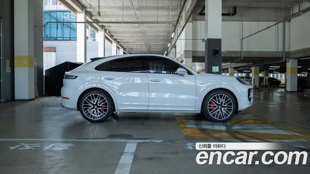 Porsche Cayenne PO536 — Фото автомобиля 2