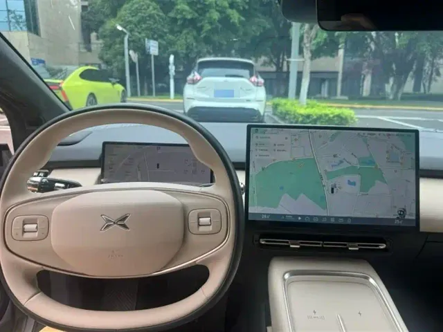 Xpeng P7+ — Фото автомобиля 3