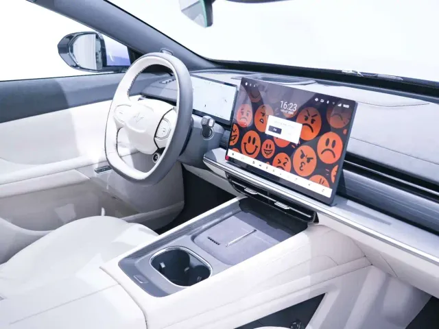 Dongfeng eπ 007 — Фото автомобиля 18