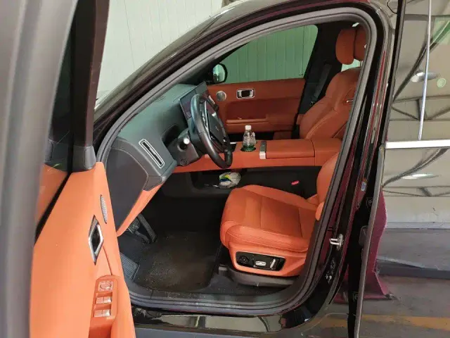 Li Auto L7 — Фото автомобиля 3