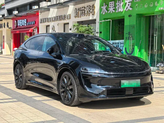 Luxeed R7 — Фото автомобиля 3