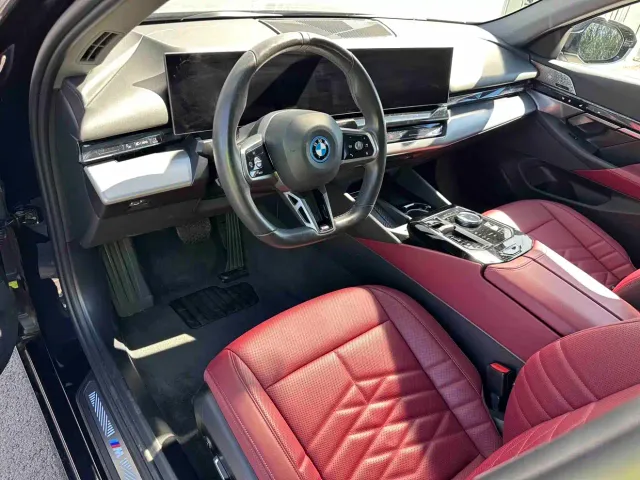 BMW i5 — Фото автомобиля 14