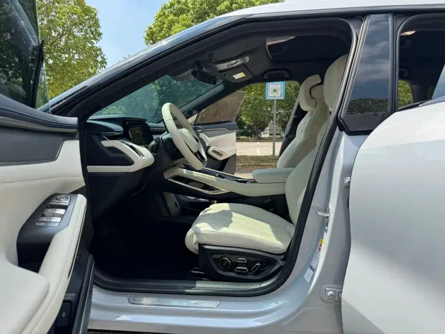 BYD Song L EV — Фото автомобиля 14