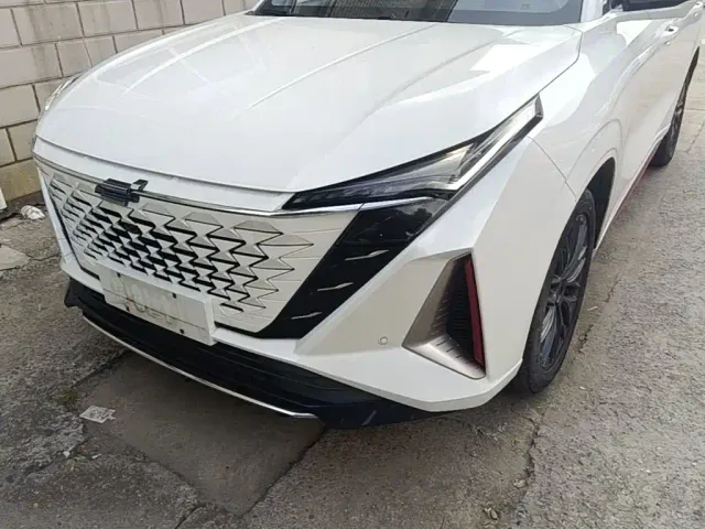 Changan Z6 — Фото автомобиля 23