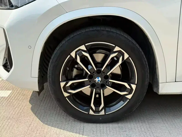BMW X1 — Фото автомобиля 5