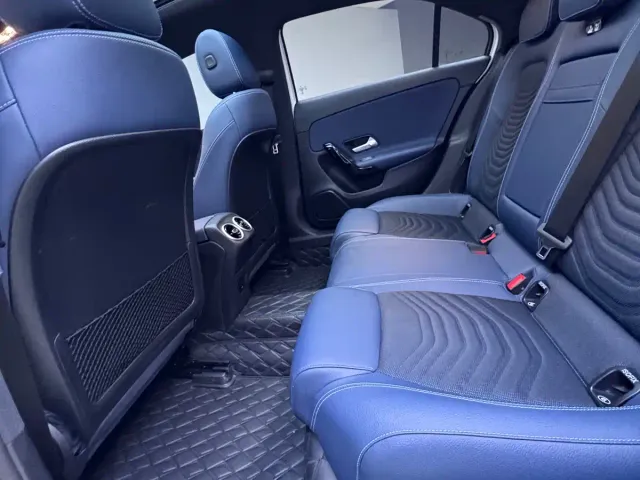 Mercedes-Benz A-Class — Фото автомобиля 10