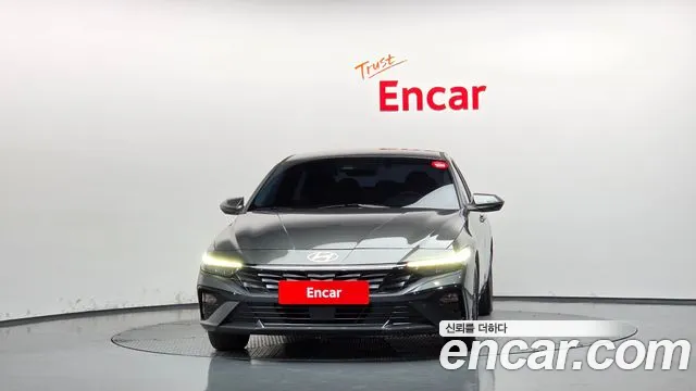Hyundai Avante CN7 — Фото автомобиля 3