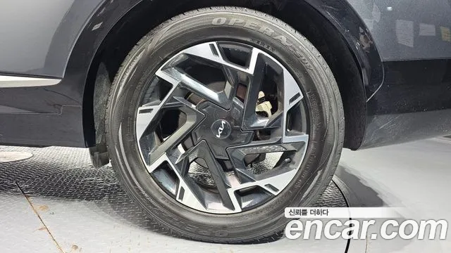 Kia Sportage Sportage 5-е поколение Бензин 1.6 турбо 2WD — Фото автомобиля 21
