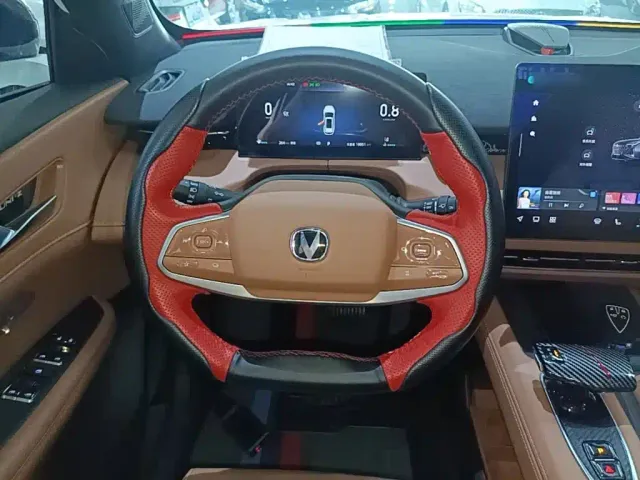 Changan UNI-Z — Фото автомобиля 10