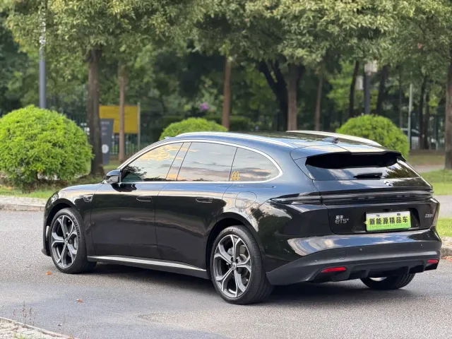 Nio ET5 Touring — Фото автомобиля 4