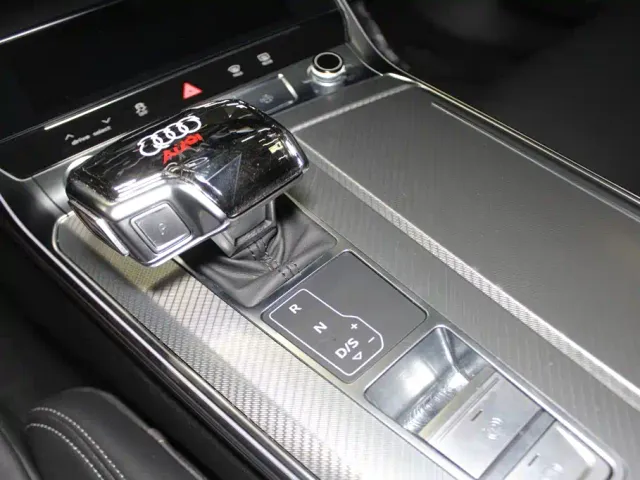 Audi A6L — Фото автомобиля 12