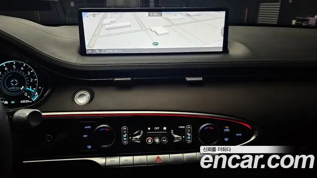 Genesis GV70 2.5T Бензин 2WD — Фото автомобиля 14