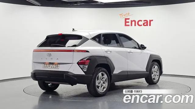 Hyundai Kona — Фото автомобиля 2