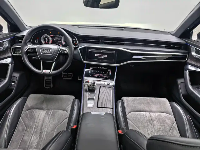 Audi A6L — Фото автомобиля 14