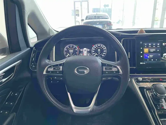 GAC Trumpchi M8 — Фото автомобиля 12
