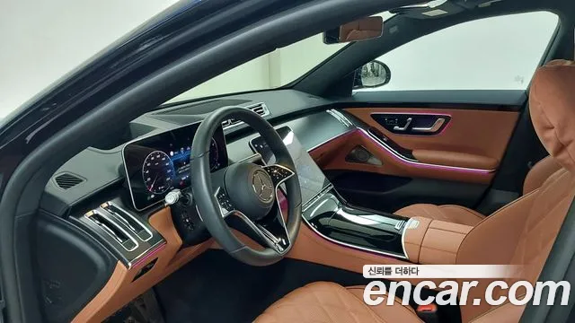 Mercedes-Benz S-Class — Фото автомобиля 14