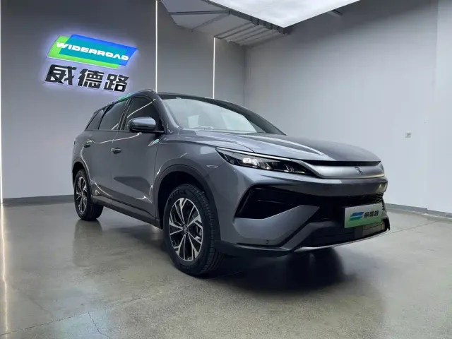 BYD Song Pro — Фото автомобиля 3