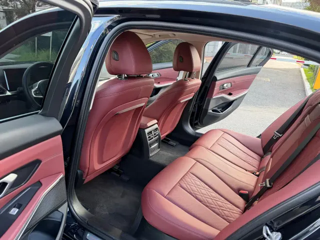 BMW i3 — Фото автомобиля 10