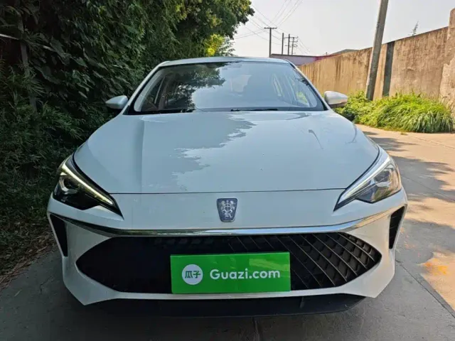 Roewe i5 — Фото автомобиля 2