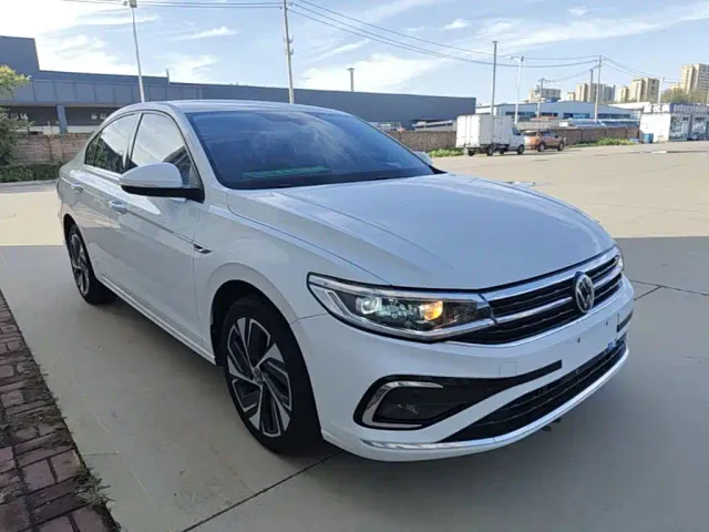 Volkswagen Bora — Фото автомобиля 3