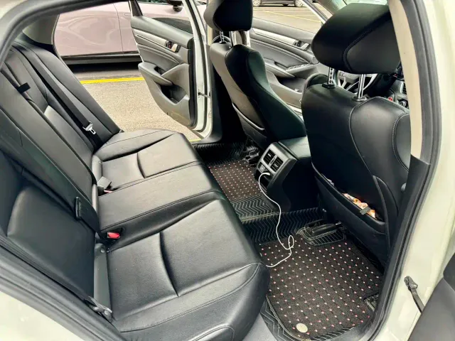 Honda Accord — Фото автомобиля 7