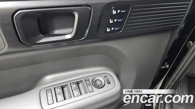 Hyundai Santafe Santa Fe (MX5) Бензин 2.5T 4WD — Фото автомобиля 28