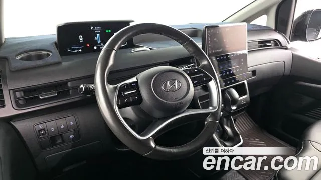 Hyundai Staria — Фото автомобиля 12