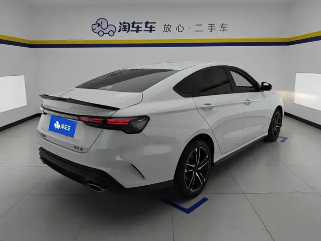 Geely Binrui — Фото автомобиля 3