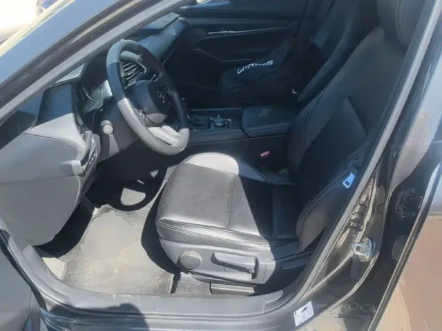 Mazda Axela — Фото автомобиля 14