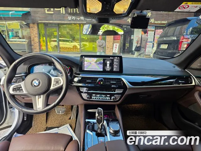 BMW 5 Series G30 — Фото автомобиля 7